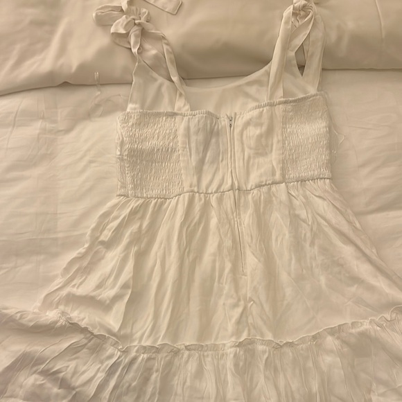 Trixxi White Summer Dress - Picture 7 of 7